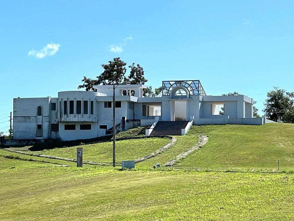 5 hab · 6 baños · CABO ROJO