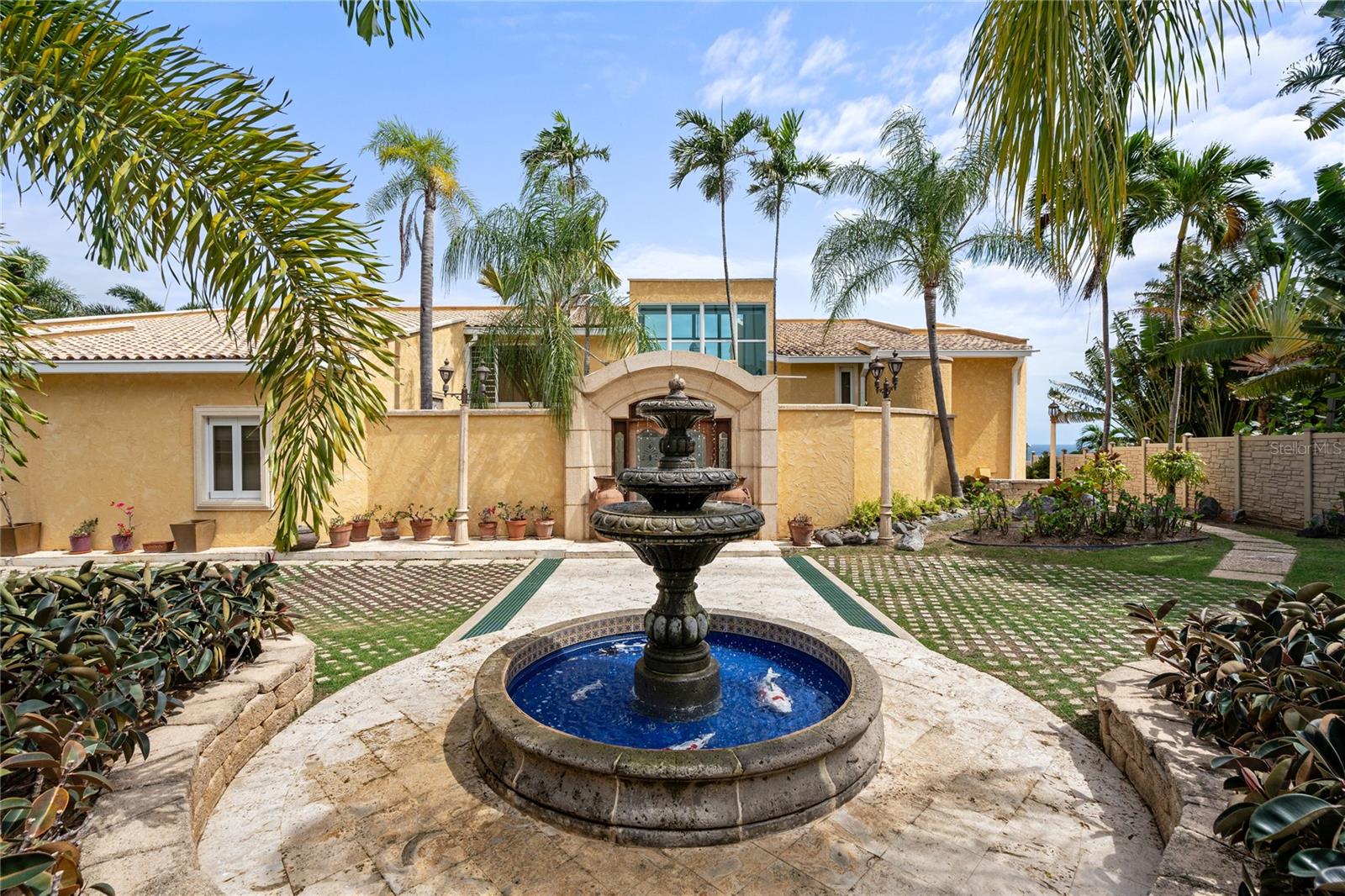 6 hab · 7 baños · HUMACAO — foto 3