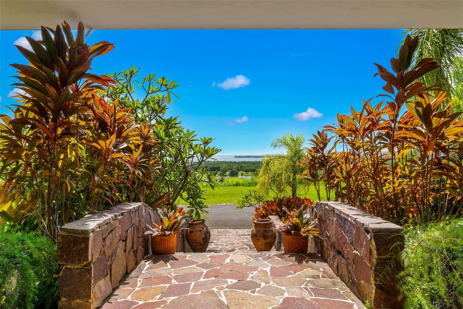 8 hab · 5 baños · RIO GRANDE — foto 5