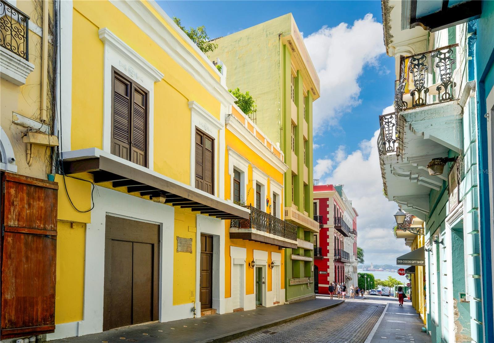 4 hab · 4 baños · SAN JUAN