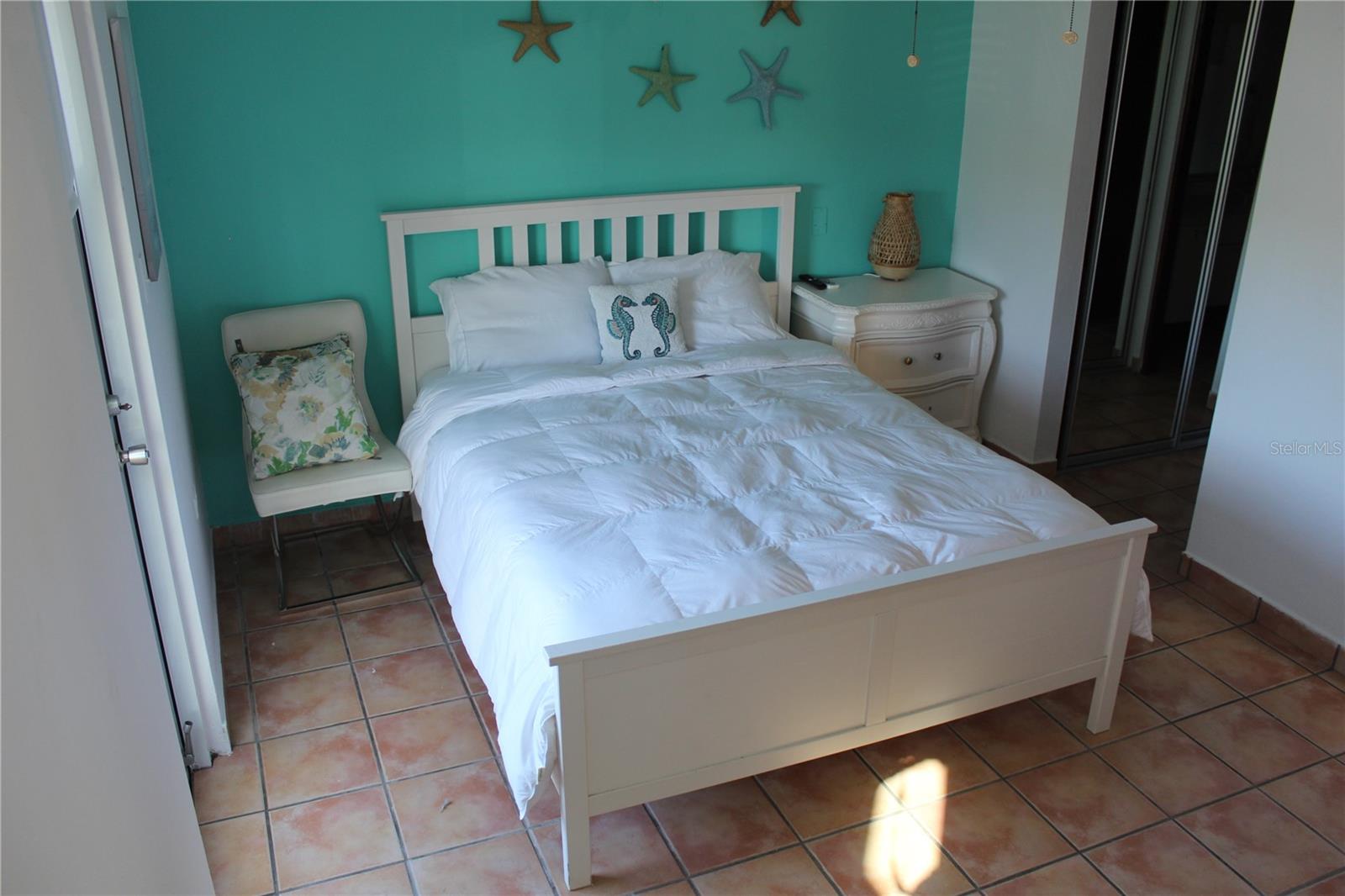 4 hab · 5 baños · DORADO — foto 11