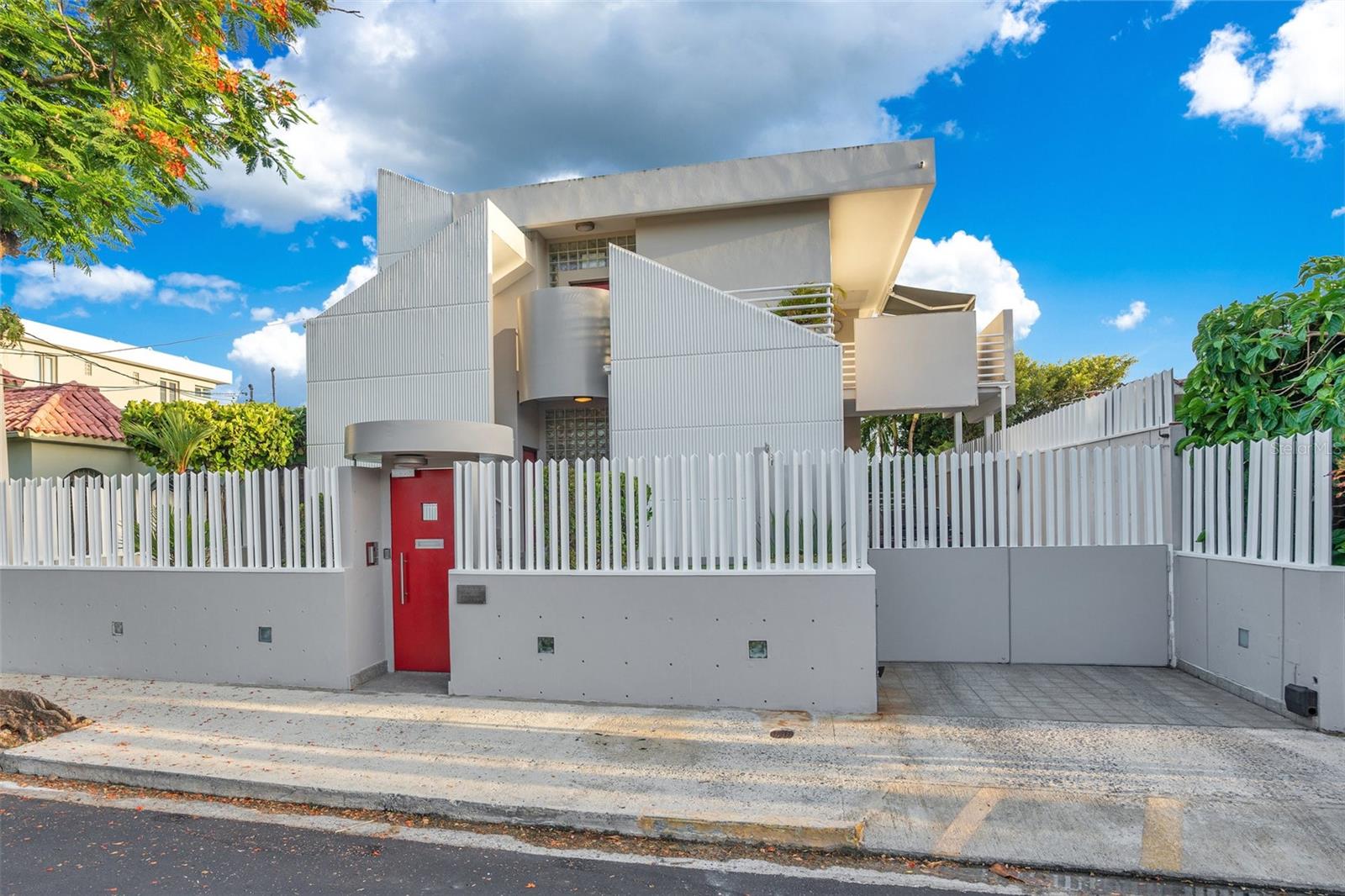 5 hab · 5 baños · SAN JUAN