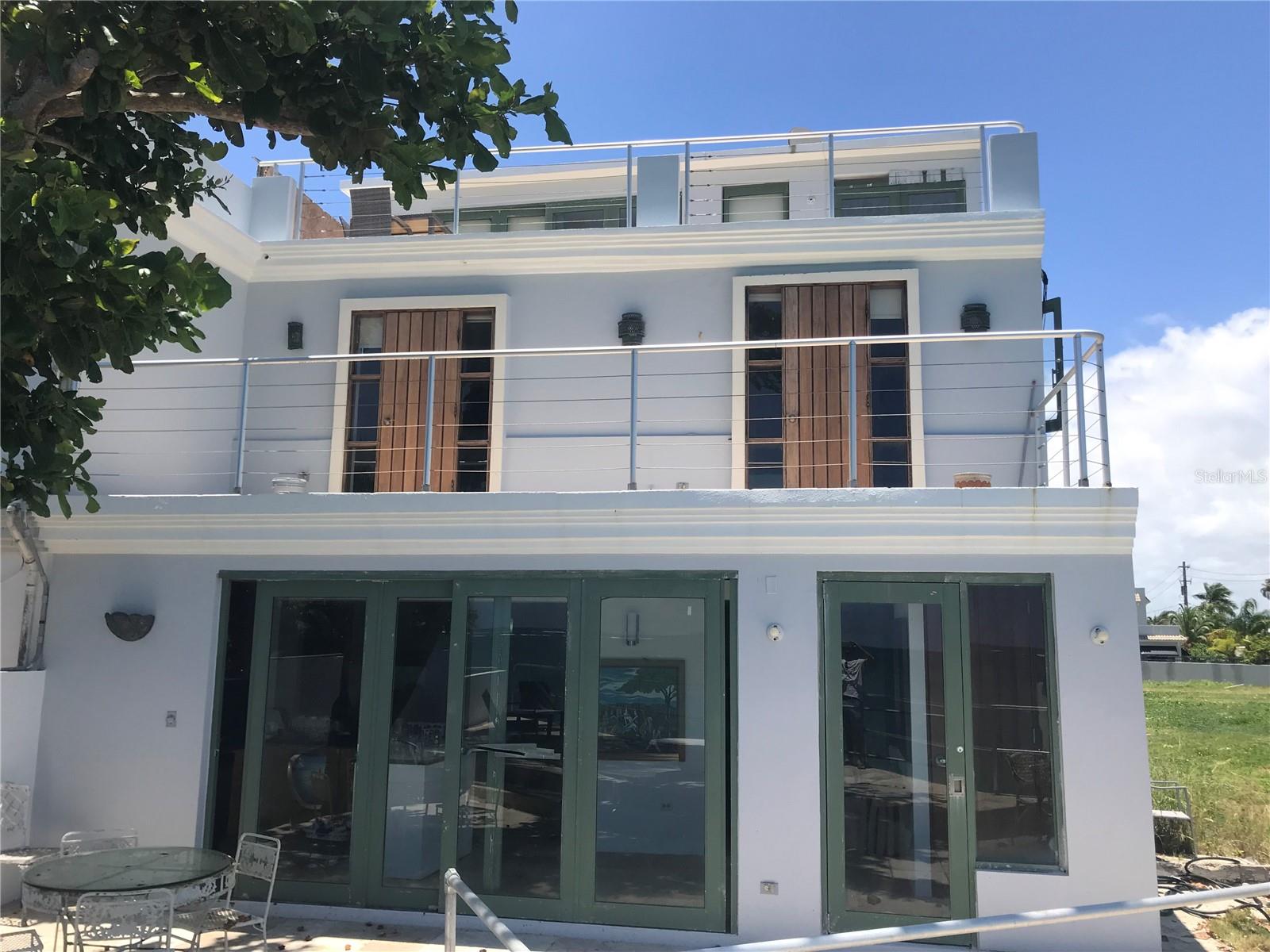 4 hab · 5 baños · SAN JUAN