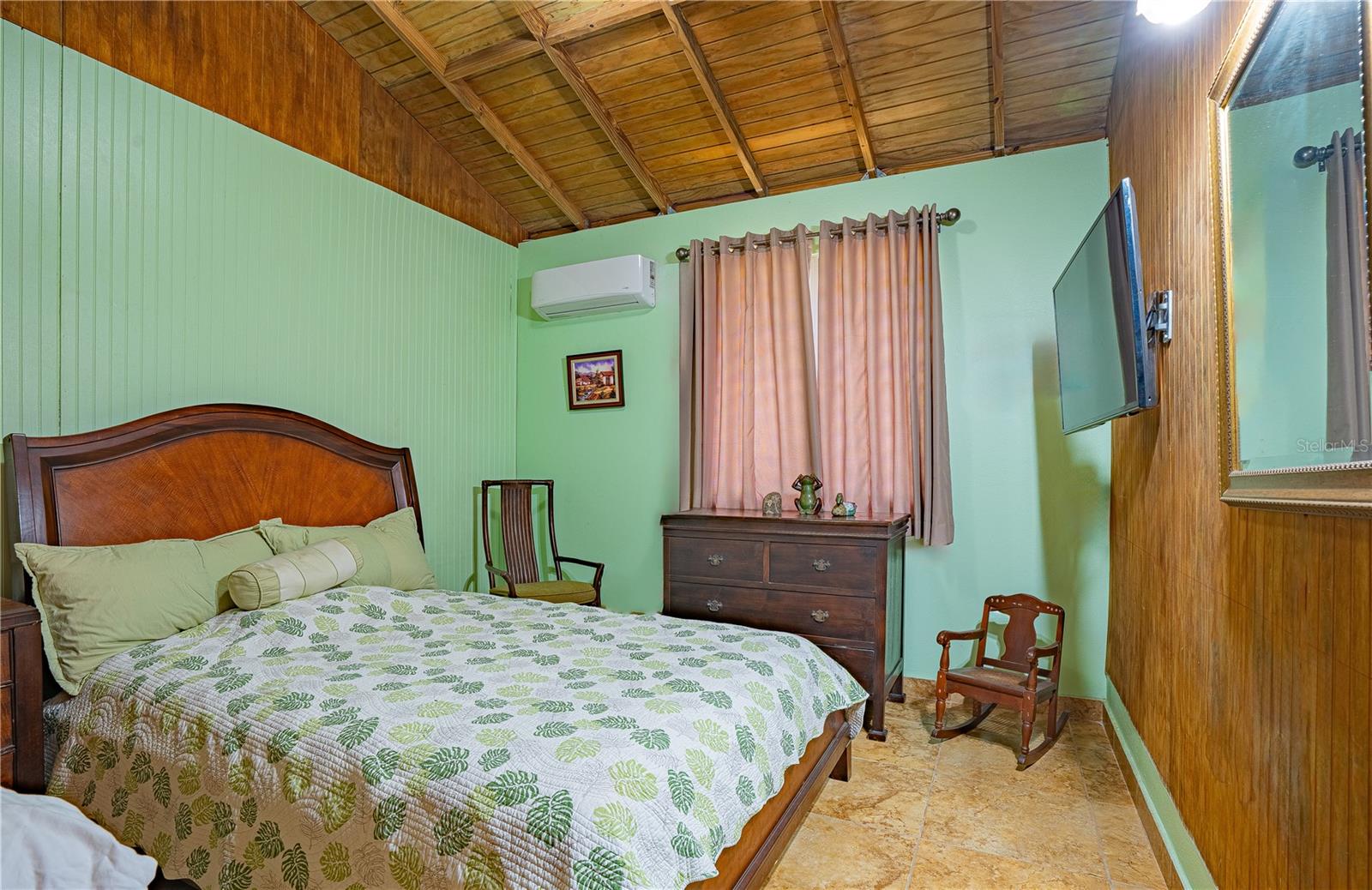 7 hab · 6 baños · TRUJILLO ALTO — foto 6