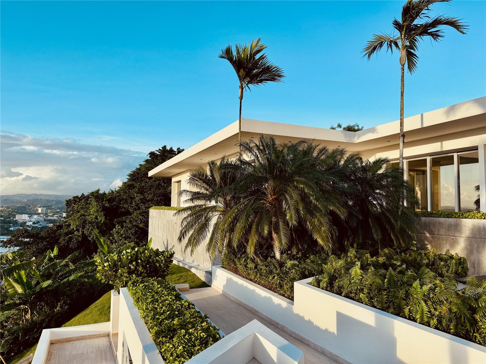 5 hab · 7 baños · GUAYNABO — foto 5
