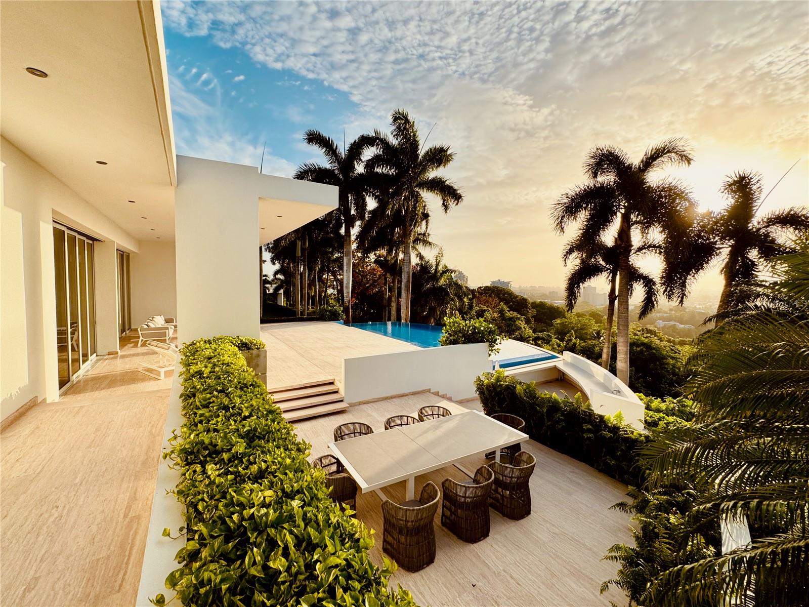 5 hab · 7 baños · GUAYNABO — foto 6