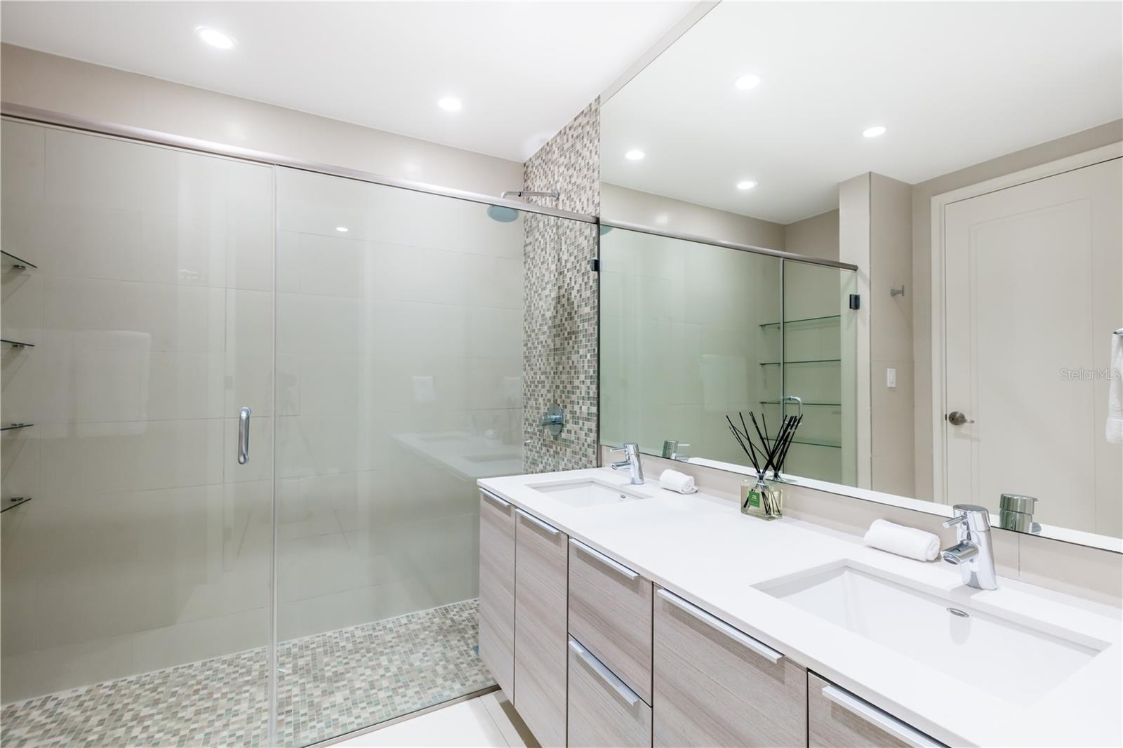 2 hab · 2 baños · RIO GRANDE — foto 10