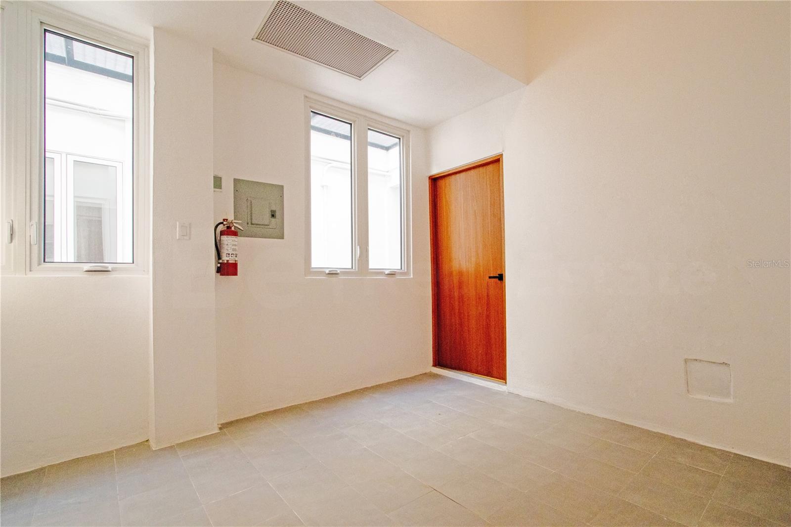 1 hab · 1 baños · SAN JUAN — foto 8