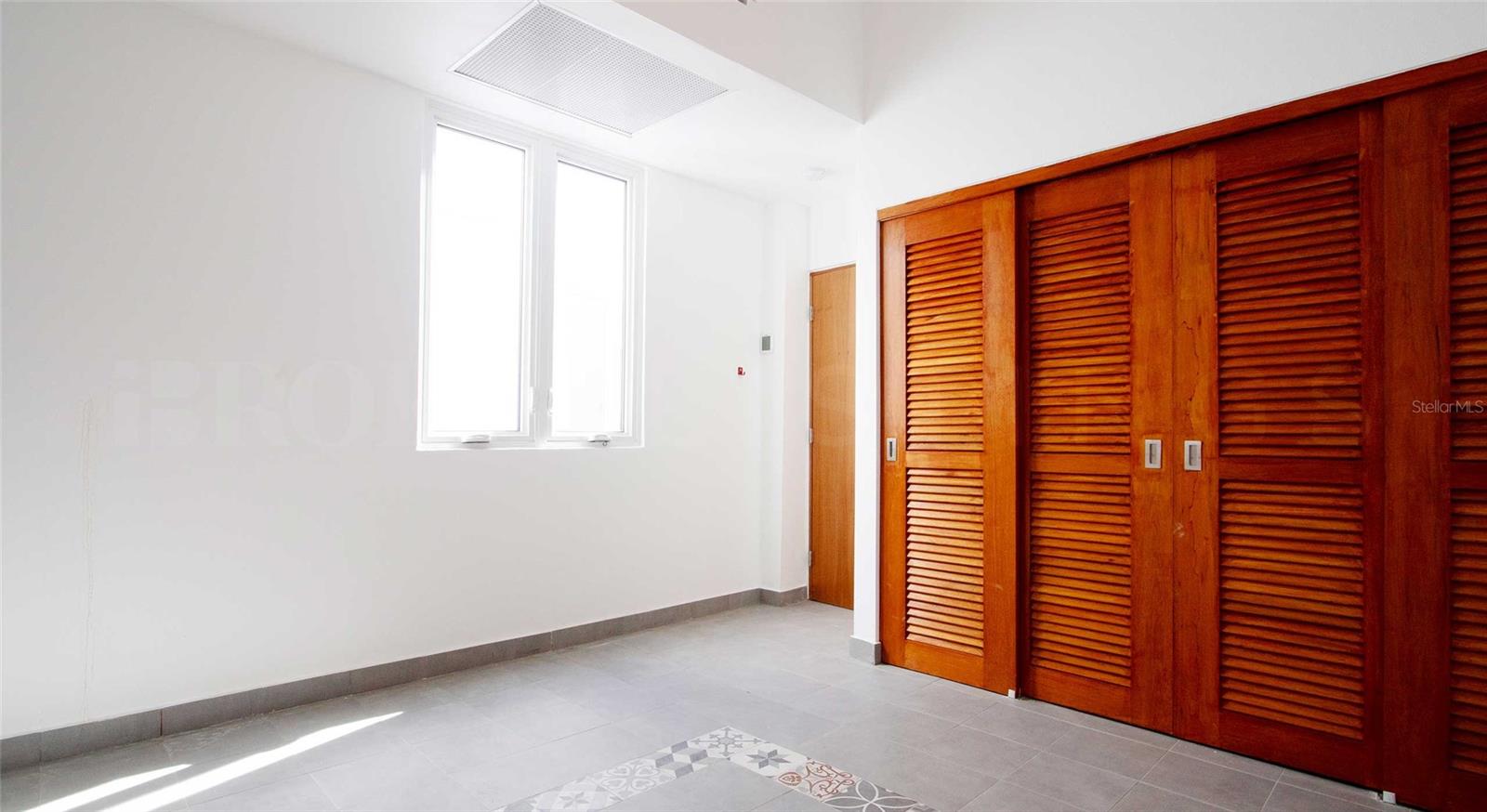 1 hab · 1 baños · SAN JUAN — foto 5