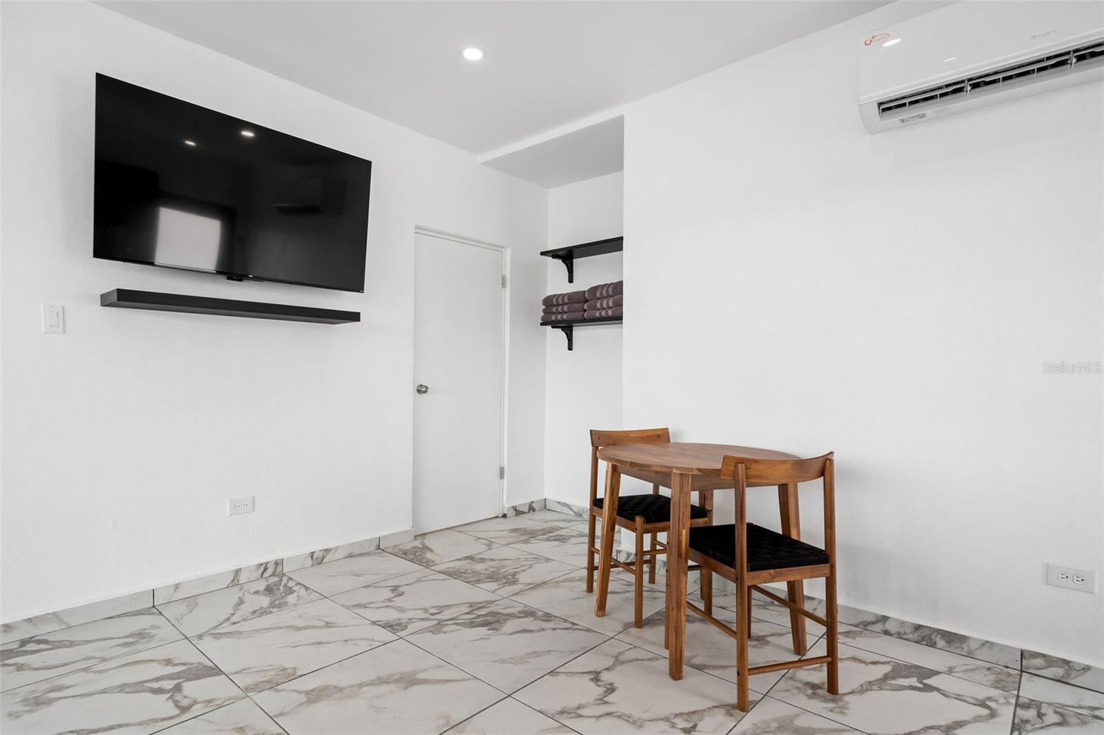 8 hab · 9 baños · CAROLINA — foto 9