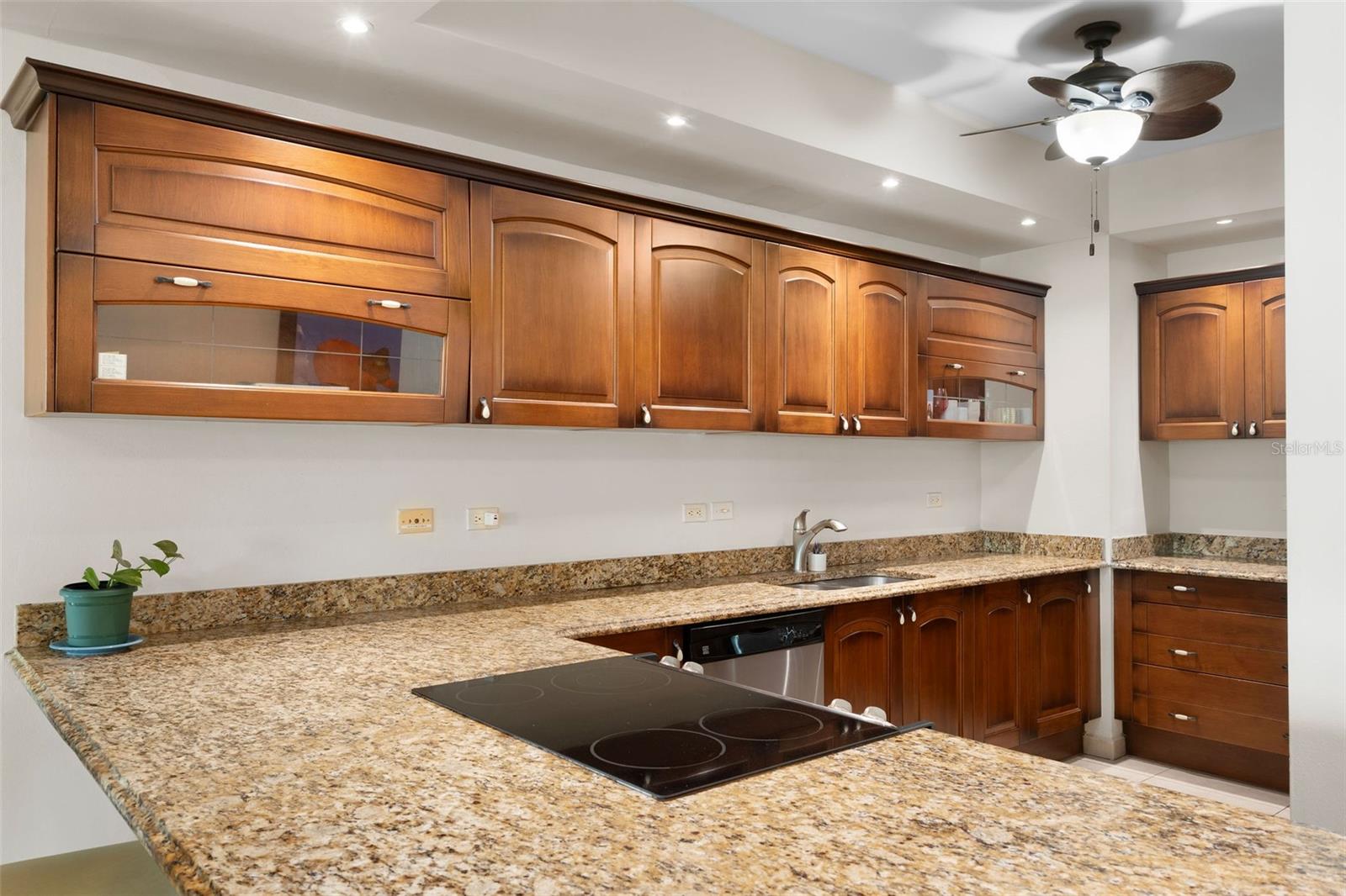 4 hab · 4 baños · HUMACAO — foto 6