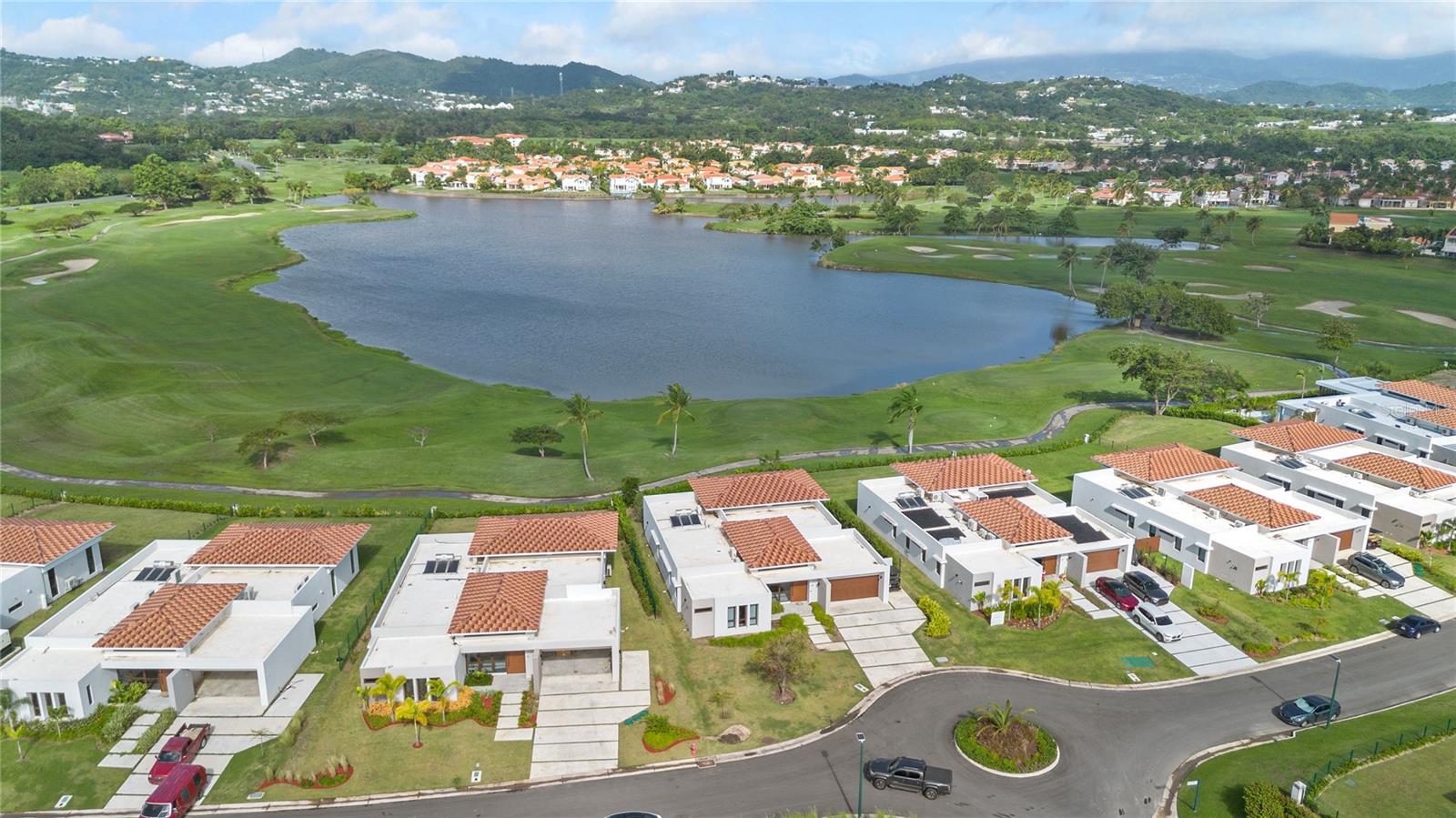 4 hab · 4 baños · HUMACAO — foto 4