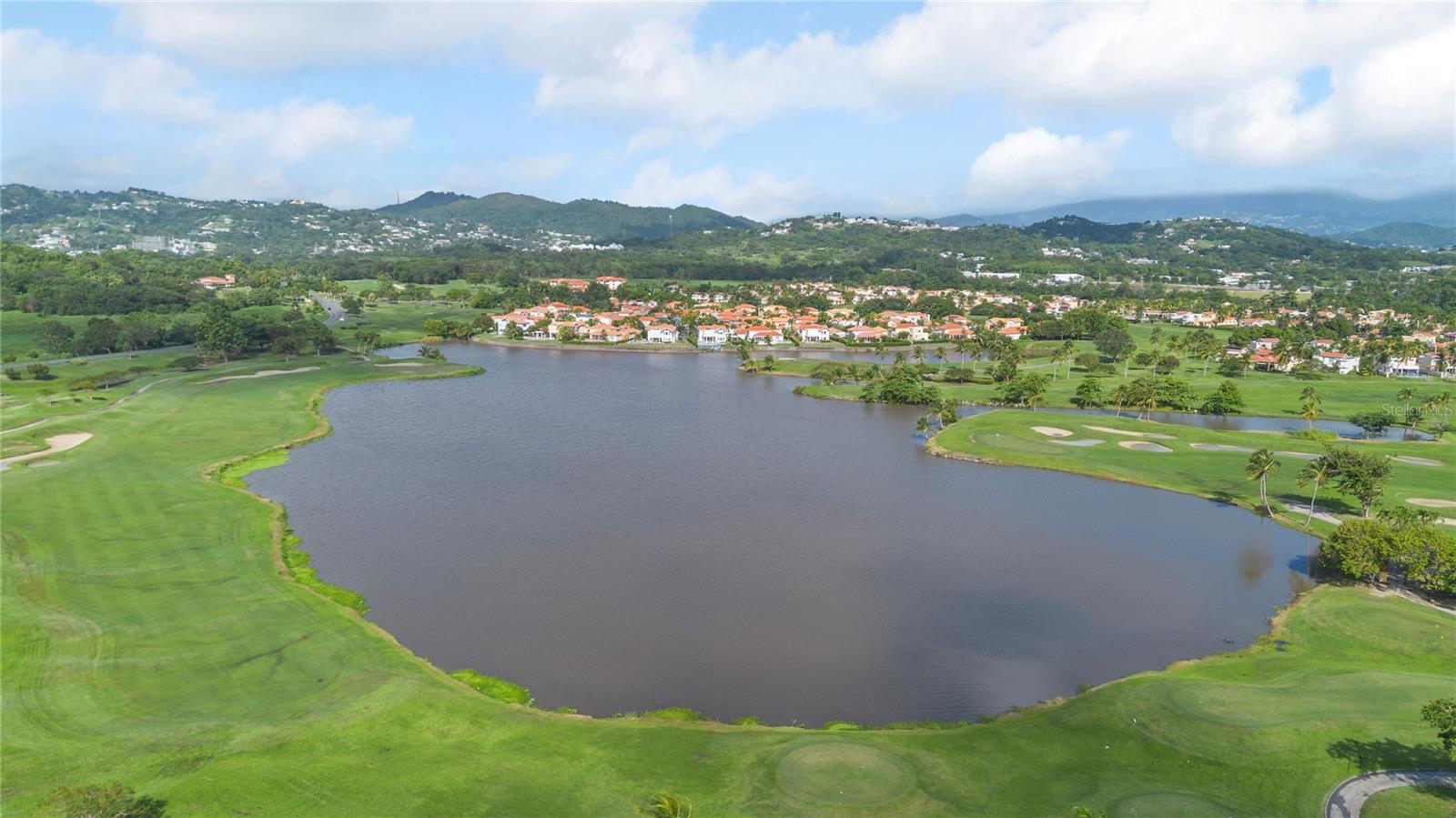 4 hab · 4 baños · HUMACAO — foto 5