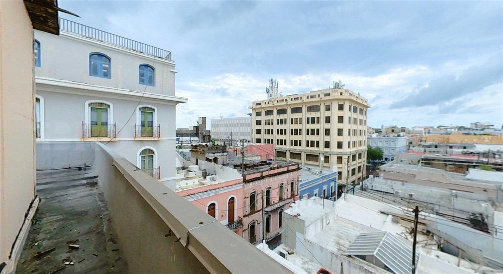 4 baños · SAN JUAN — foto 8