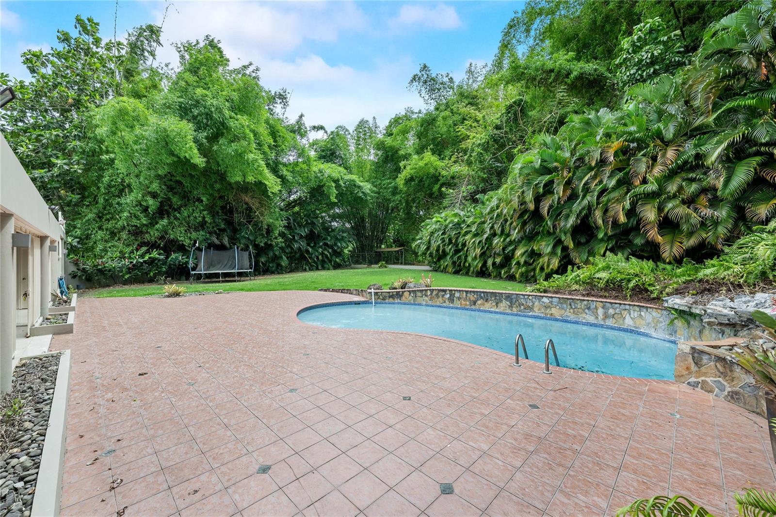 5 hab · 5 baños · GUAYNABO — foto 3
