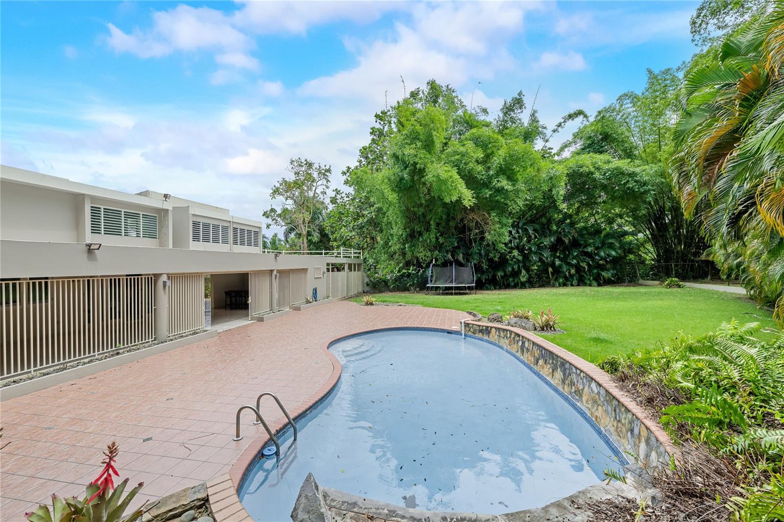 5 hab · 5 baños · GUAYNABO — foto 4