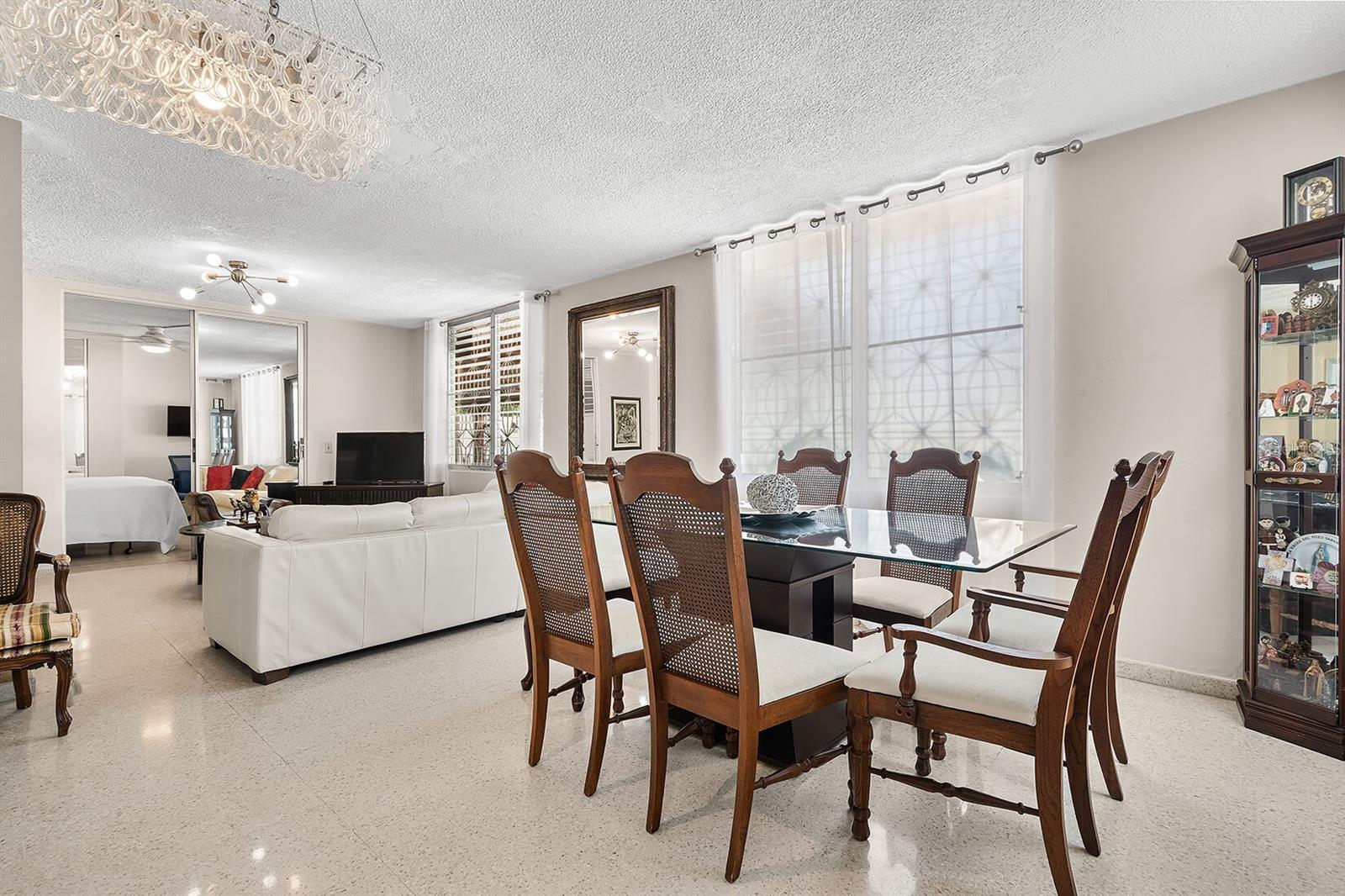 4 hab · 2 baños · GUAYNABO — foto 7