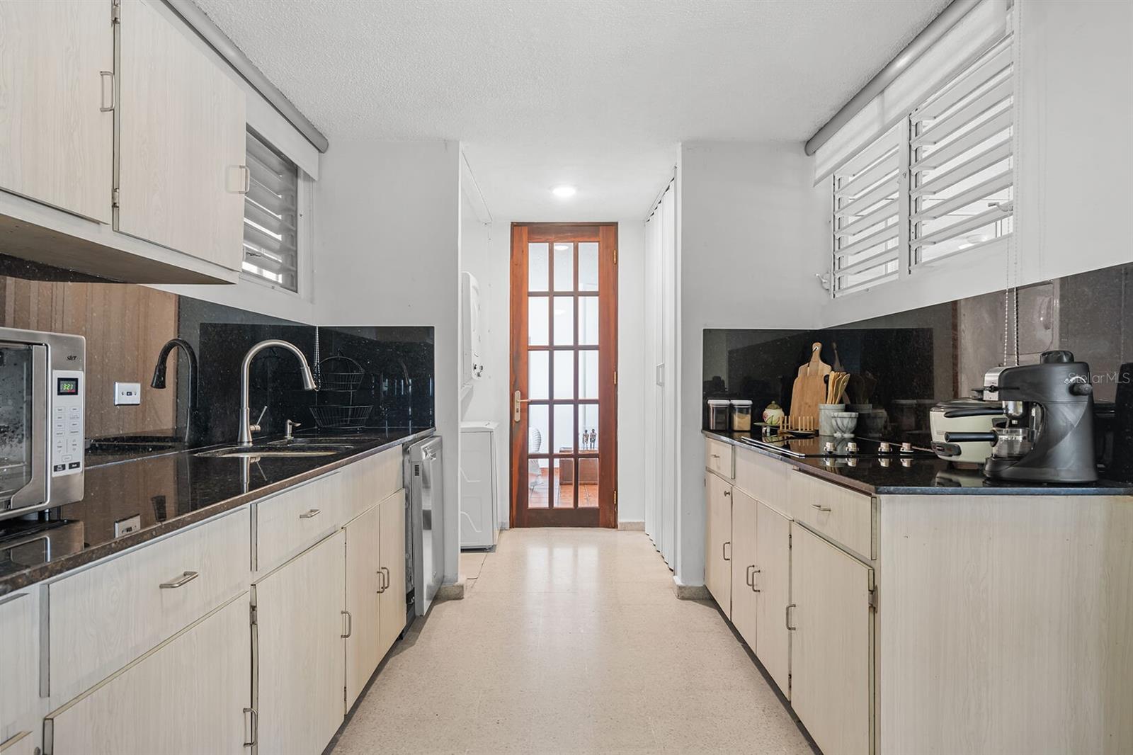 4 hab · 2 baños · GUAYNABO — foto 9