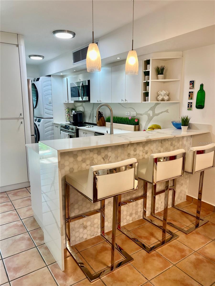 2 hab · 2 baños · DORADO — foto 3