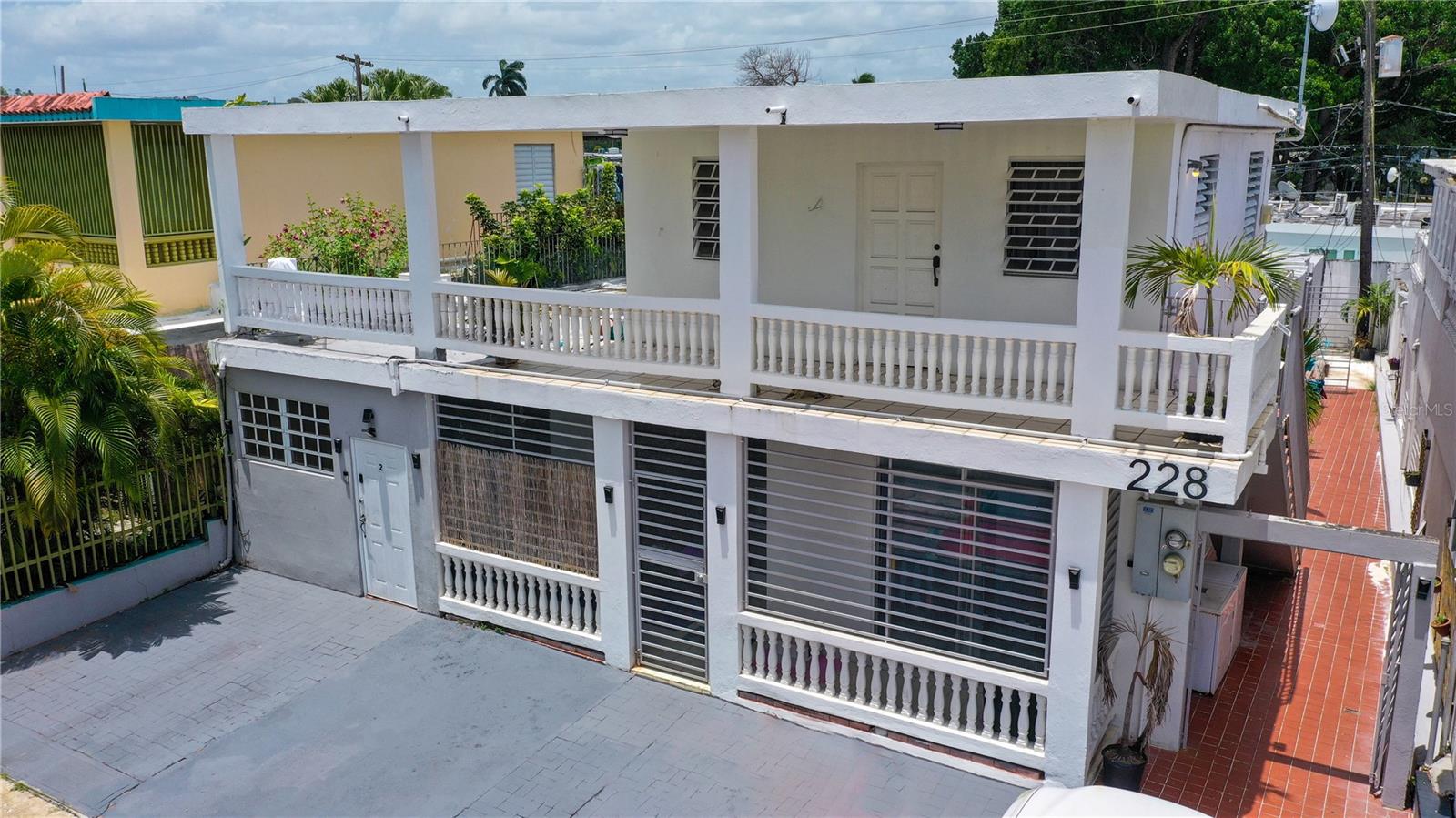 9 hab · 7 baños · GUAYNABO