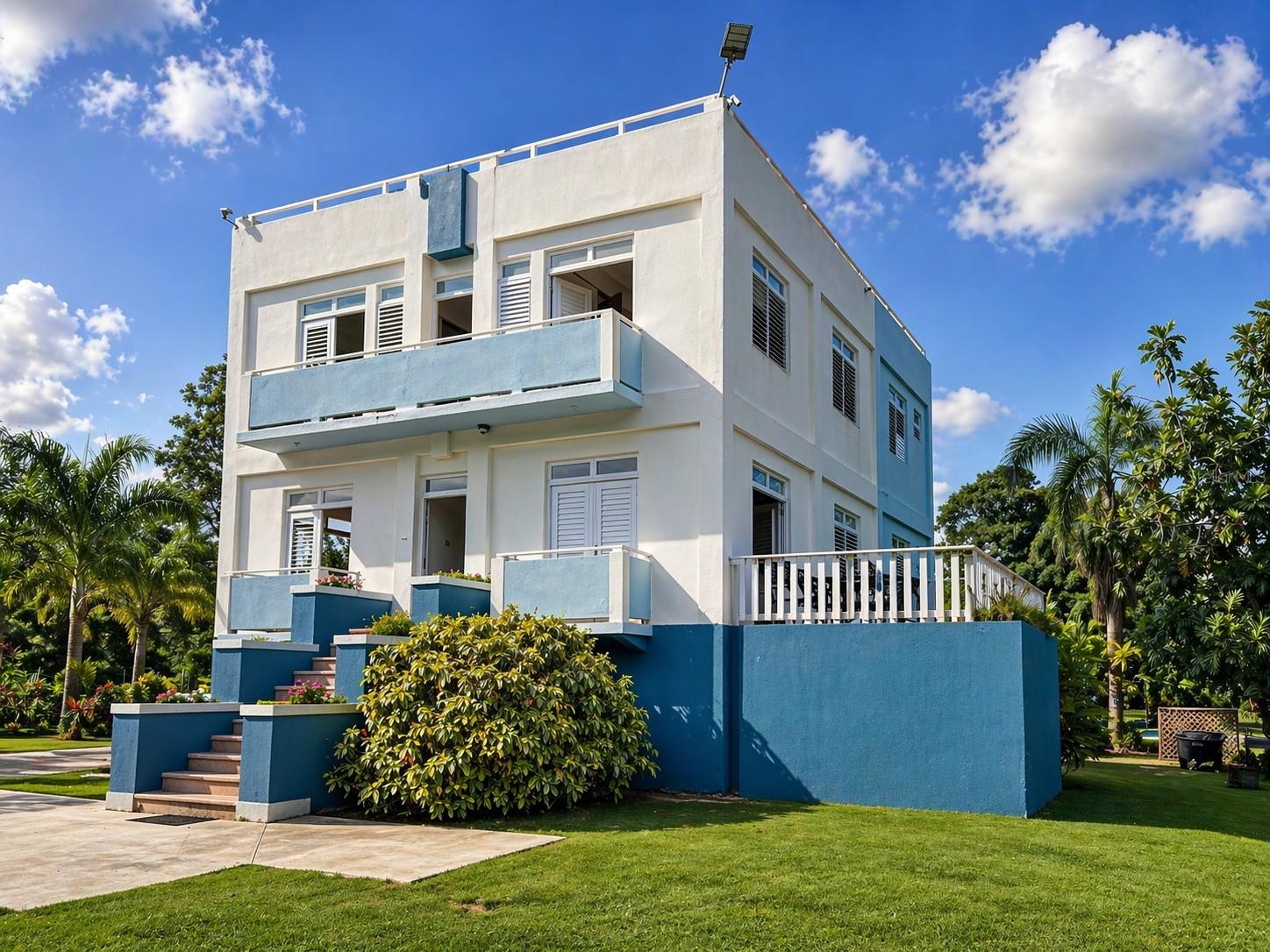 7 hab · 3 baños · COROZAL