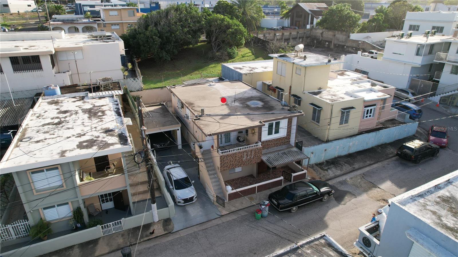6 hab · 2 baños · ARECIBO — foto 2