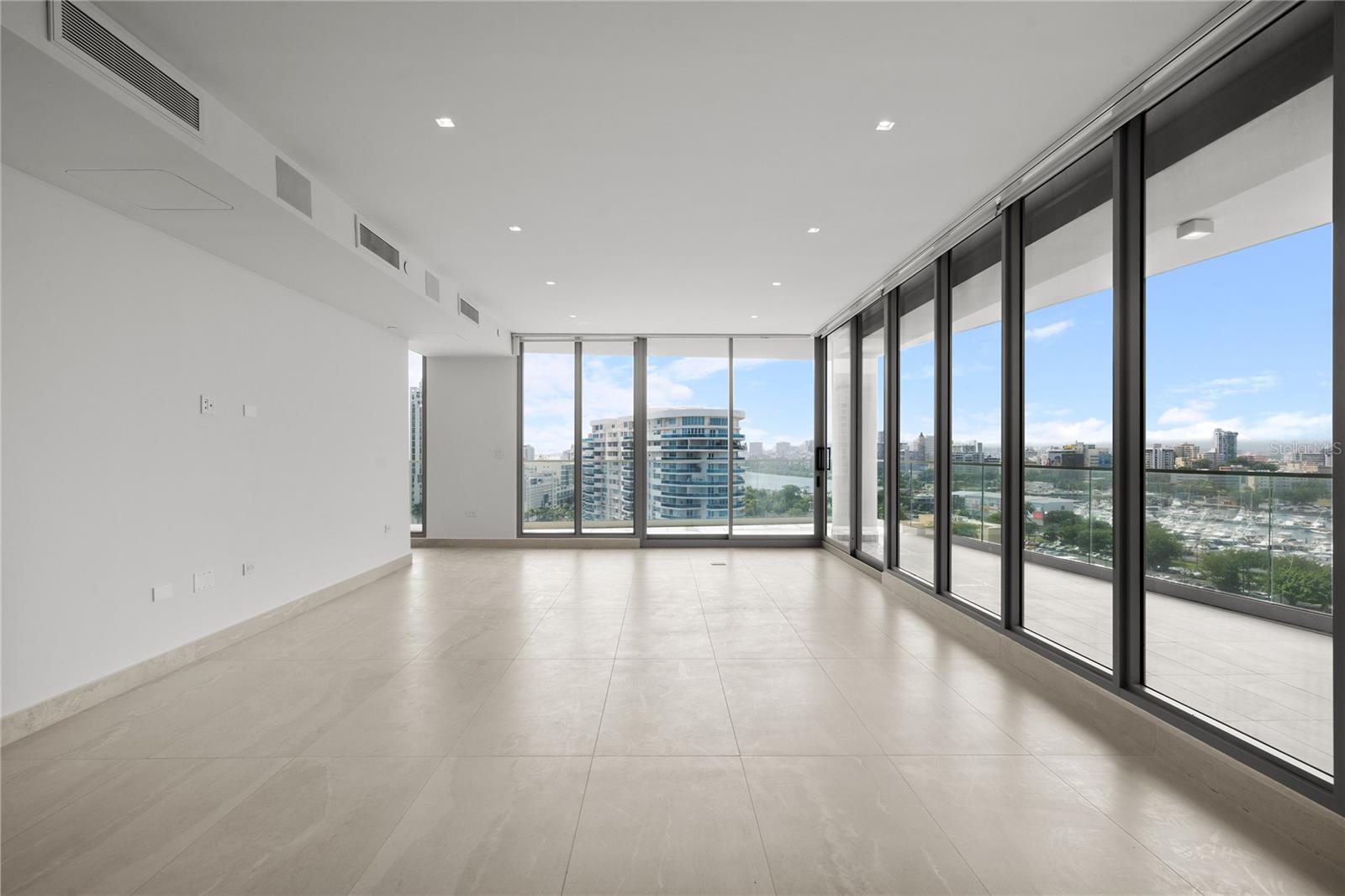 4 hab · 5 baños · SAN JUAN — foto 2