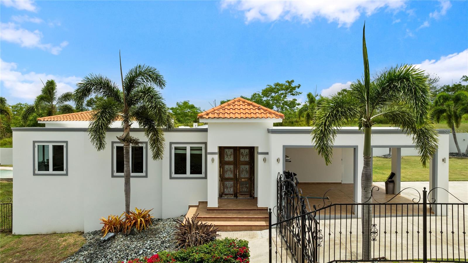 5 hab · 3 baños · CABO ROJO — foto 3