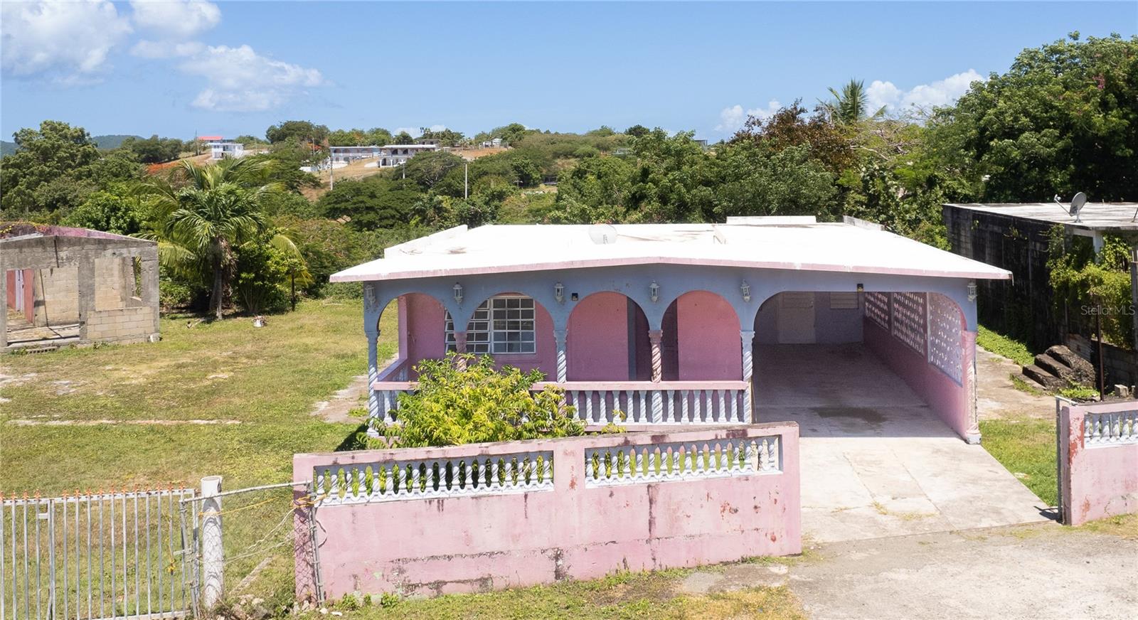 4 hab · 1 baños · VIEQUES