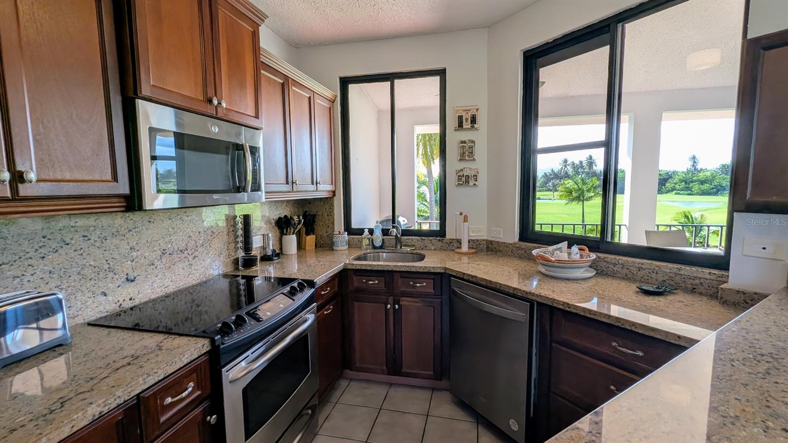 3 hab · 2 baños · HUMACAO — foto 4