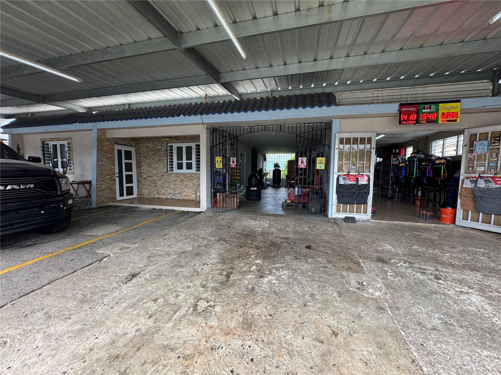 5 hab · 4 baños · UTUADO