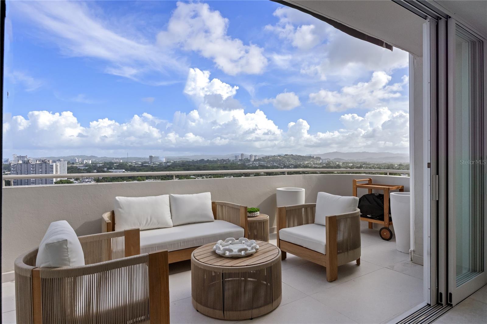 3 hab · 3 baños · GUAYNABO — foto 2