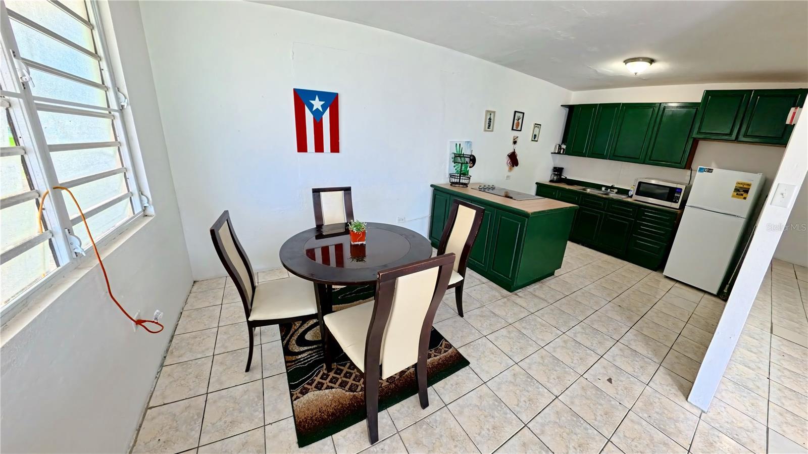 6 hab · 3 baños · DORADO — foto 12