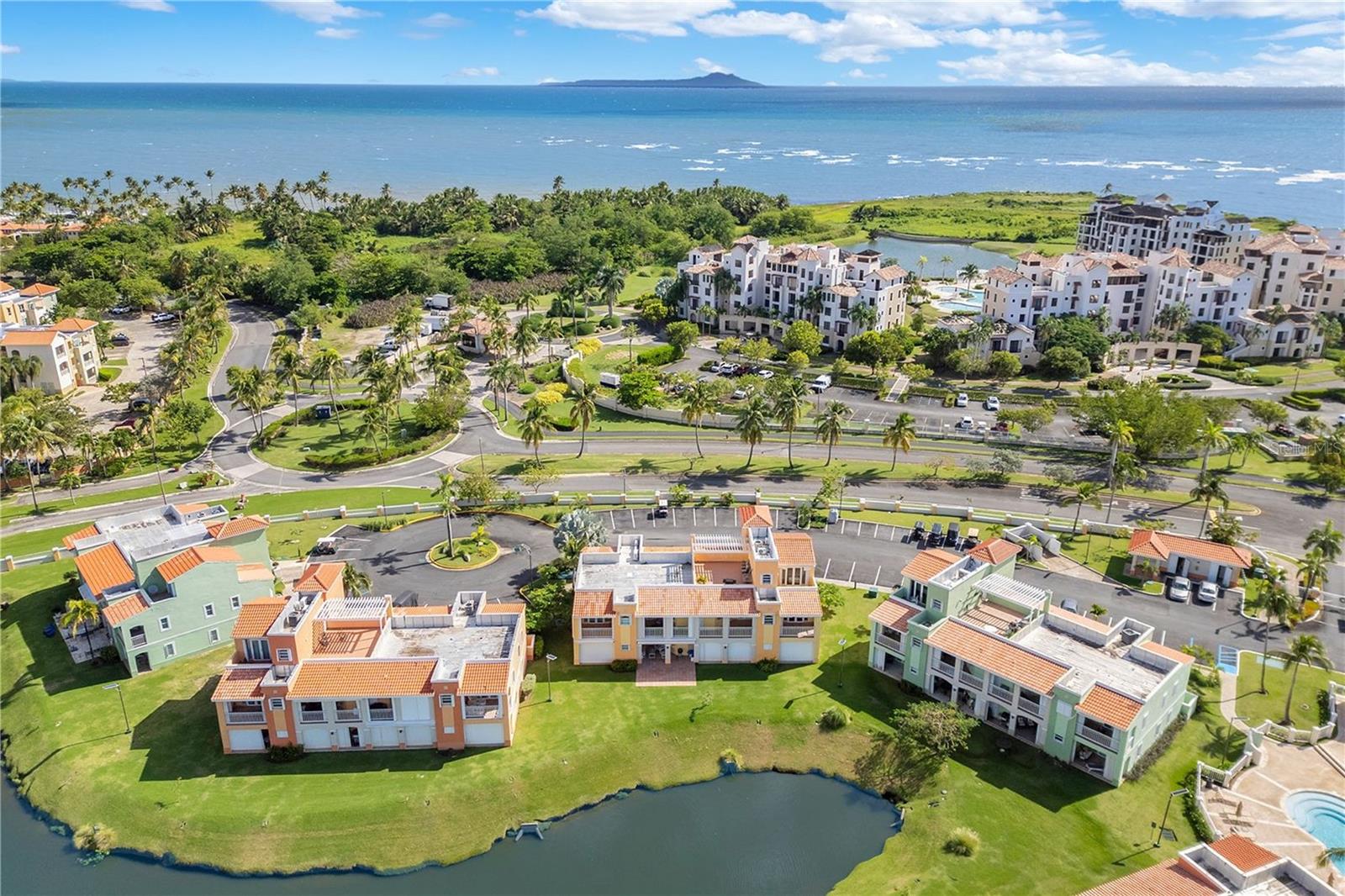 3 hab · 3 baños · HUMACAO — foto 2