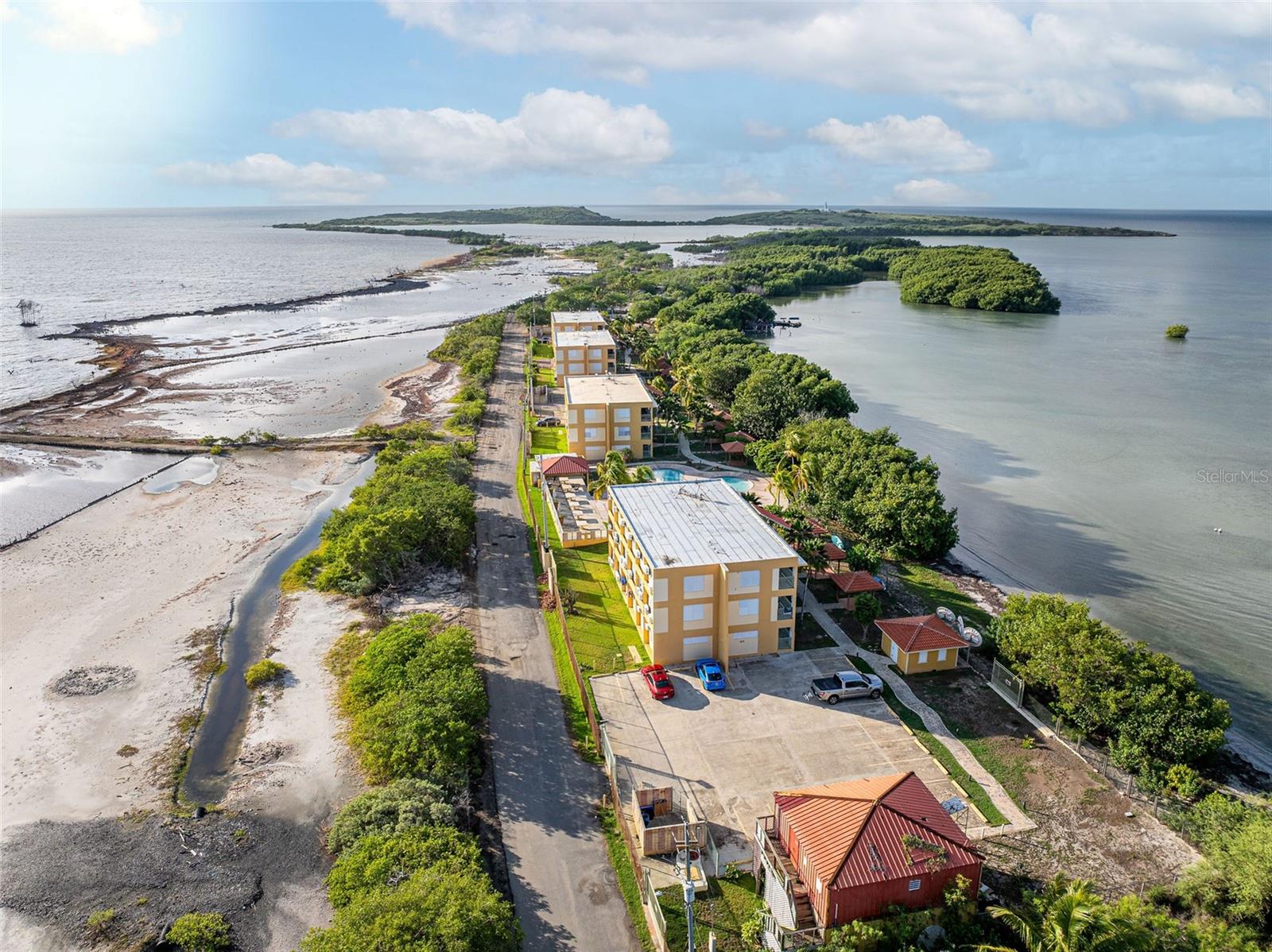 1 hab · 1 baños · CABO ROJO — foto 2
