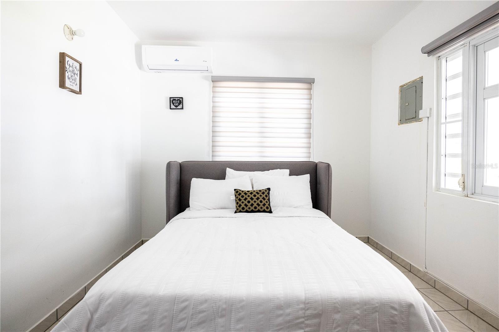 4 hab · 3 baños · MANATI — foto 12