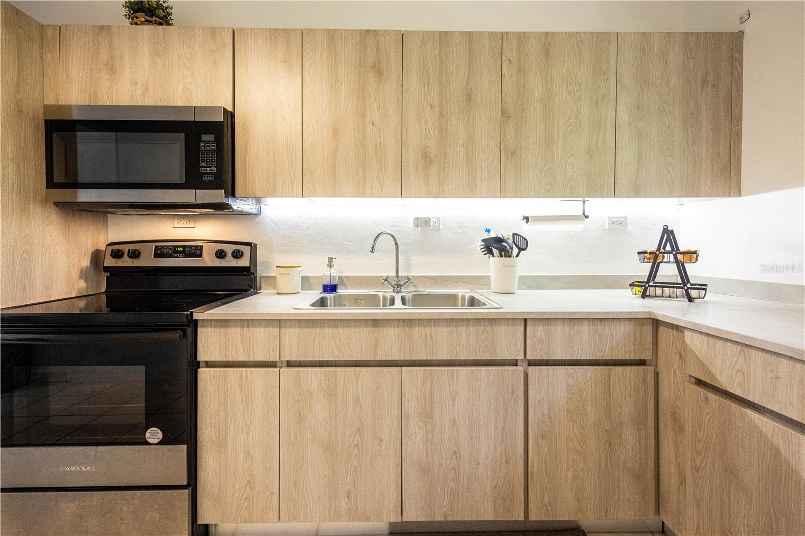4 hab · 3 baños · MANATI — foto 8