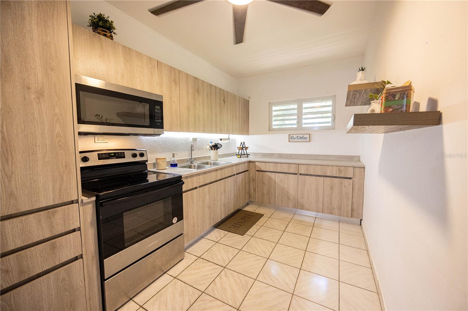 4 hab · 3 baños · MANATI — foto 9