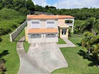 4 hab · 4 baños · HUMACAO