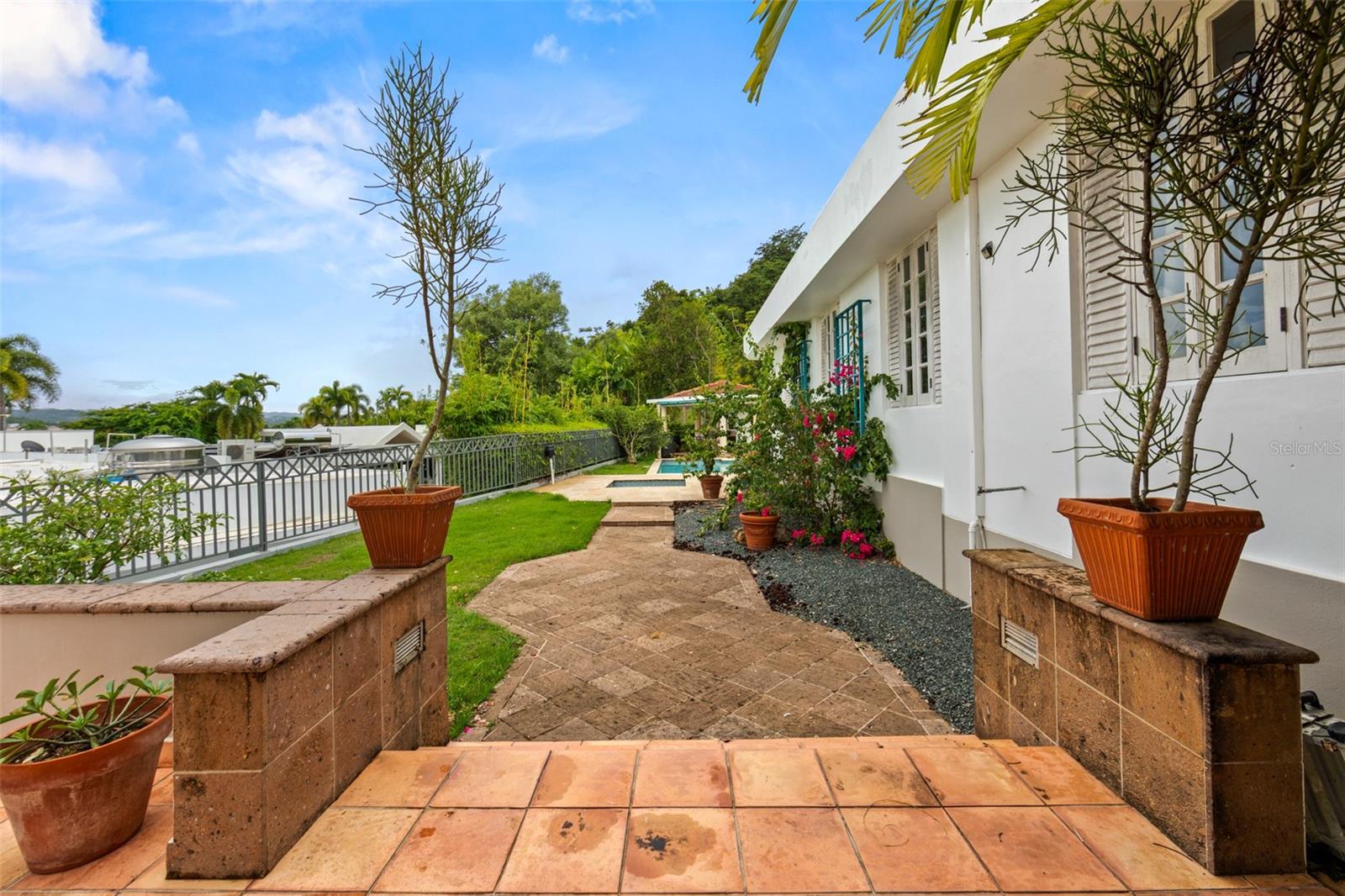 4 hab · 3 baños · GUAYNABO — foto 9