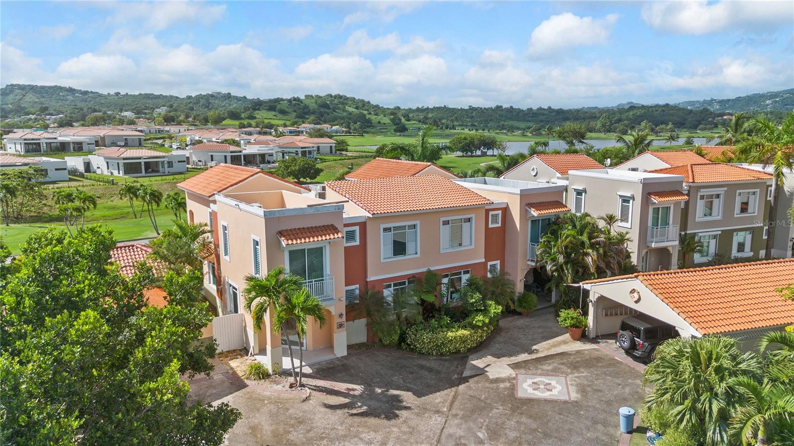4 hab · 3 baños · HUMACAO — foto 2