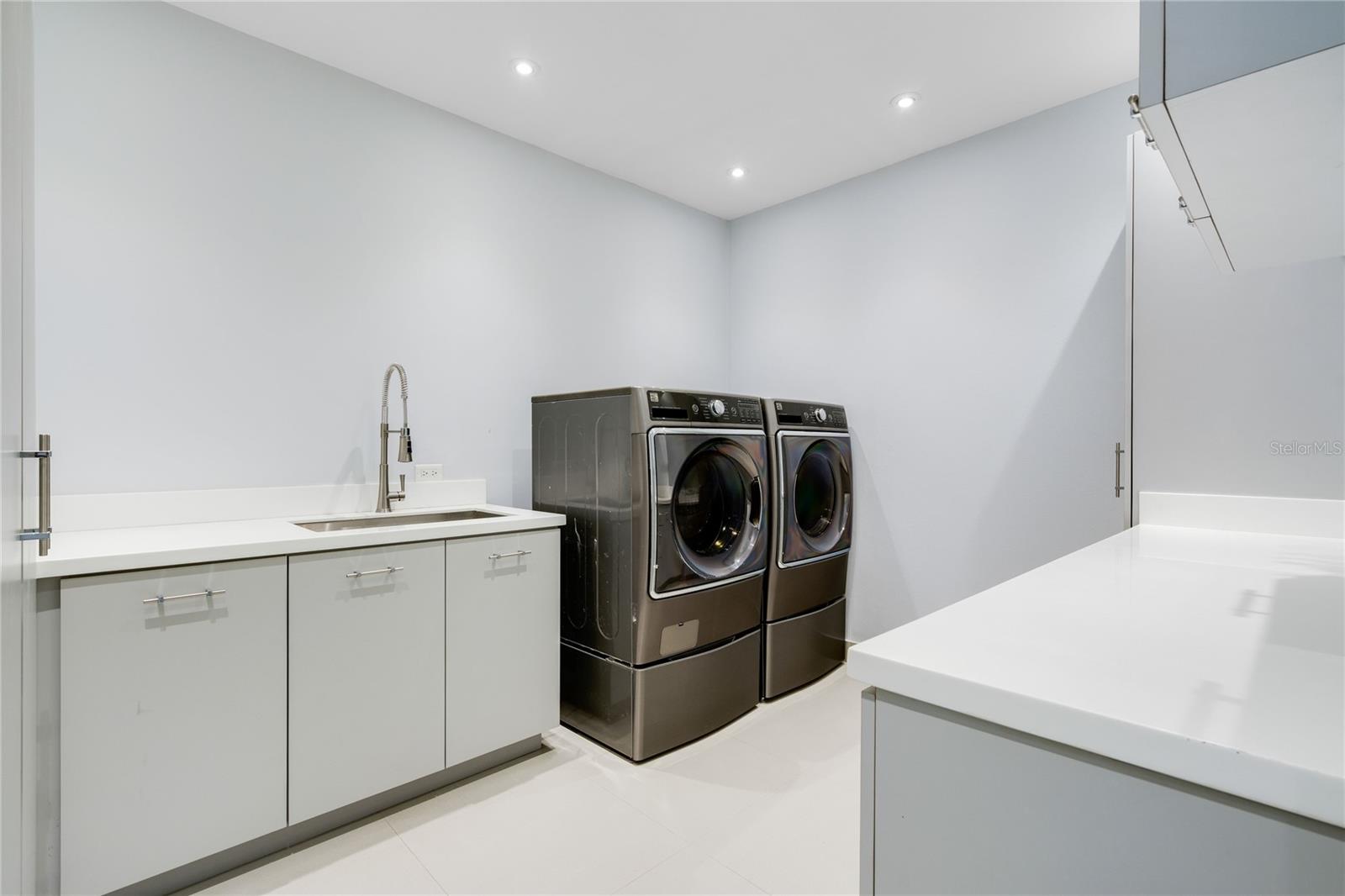 8 hab · 9 baños · SAN JUAN — foto 4