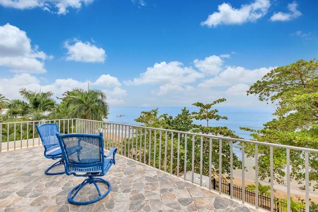 4 hab · 4 baños · RINCON