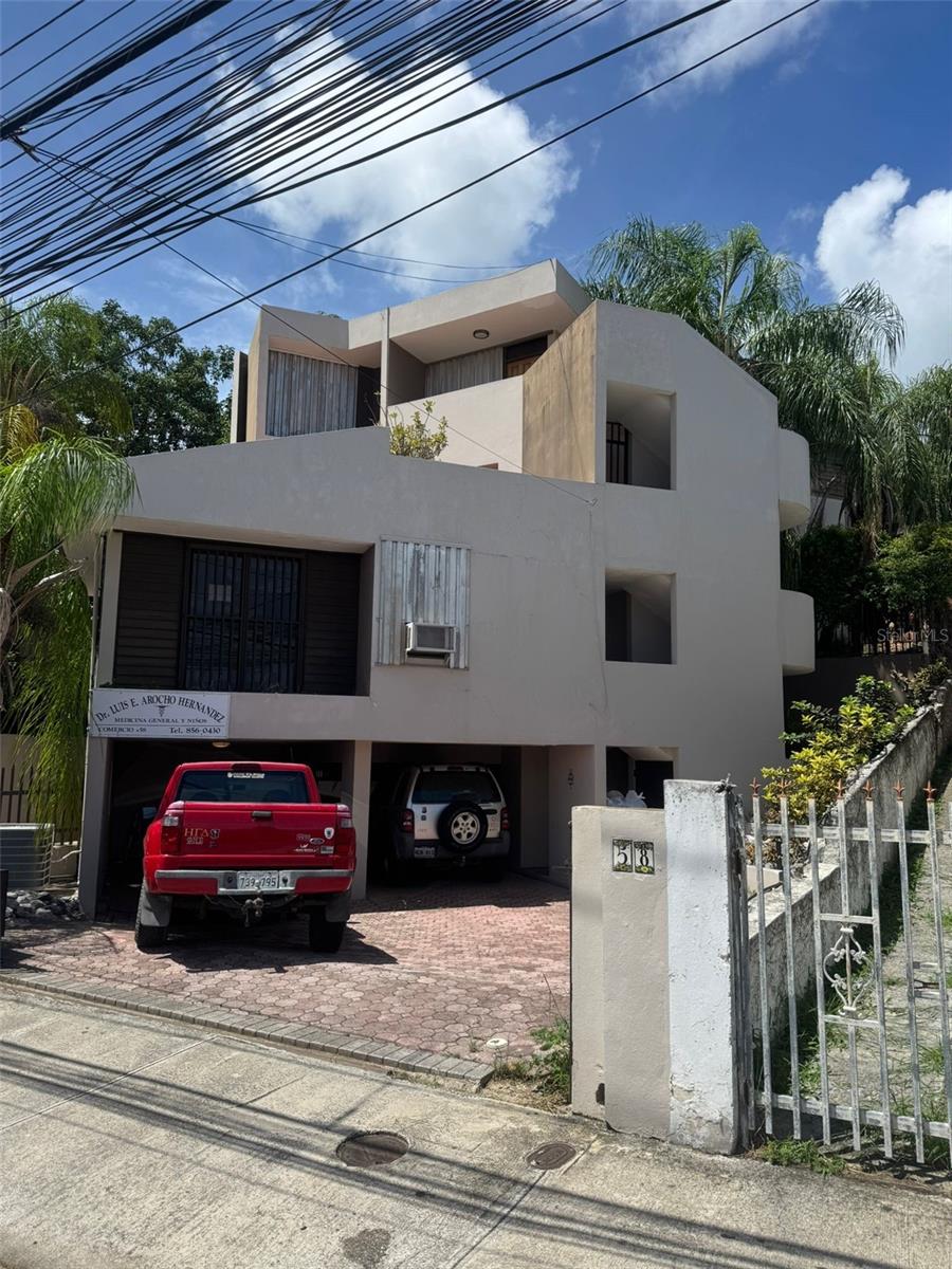 4 hab · 6 baños · YAUCO — foto 2