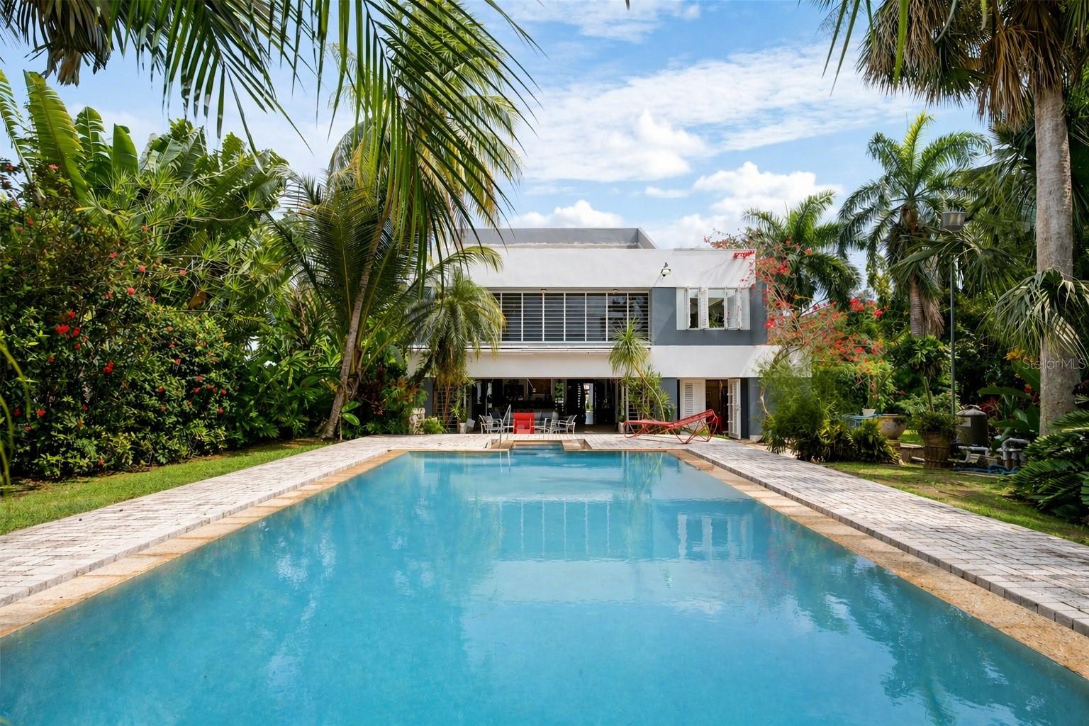 4 hab · 5 baños · GUAYNABO