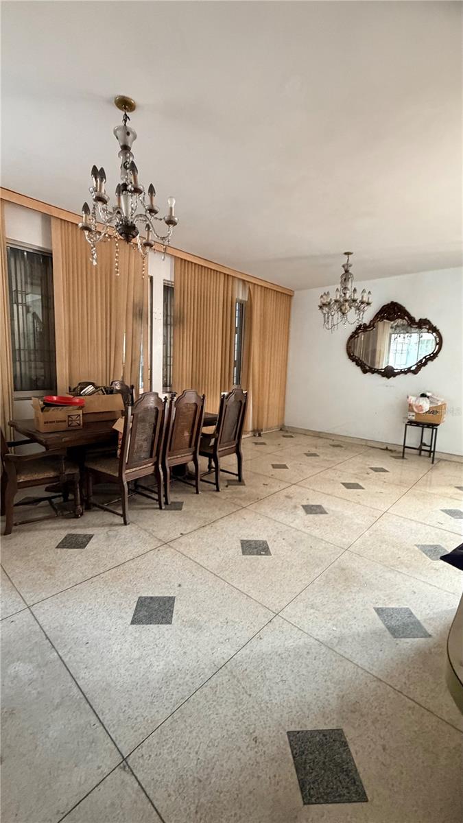 8 hab · 4 baños · LAJAS — foto 5
