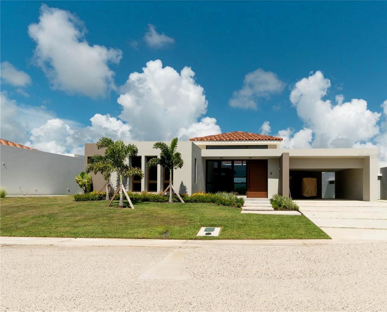 4 hab · 4 baños · HUMACAO