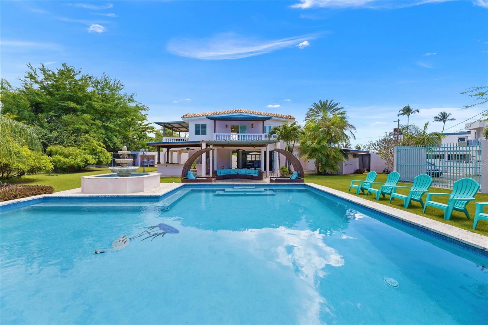 3 hab · 5 baños · RINCON