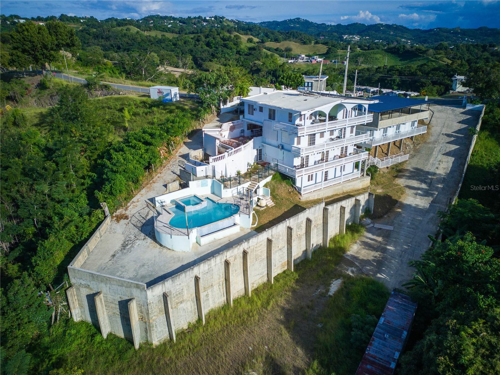 12 hab · 11 baños · RINCON — foto 3