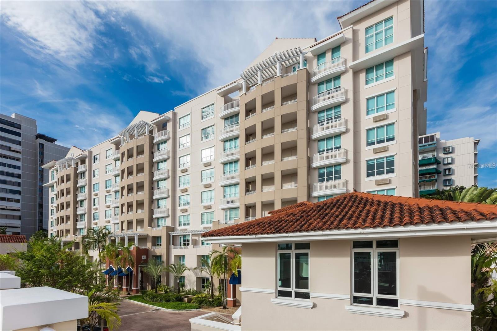 3 hab · 3 baños · GUAYNABO